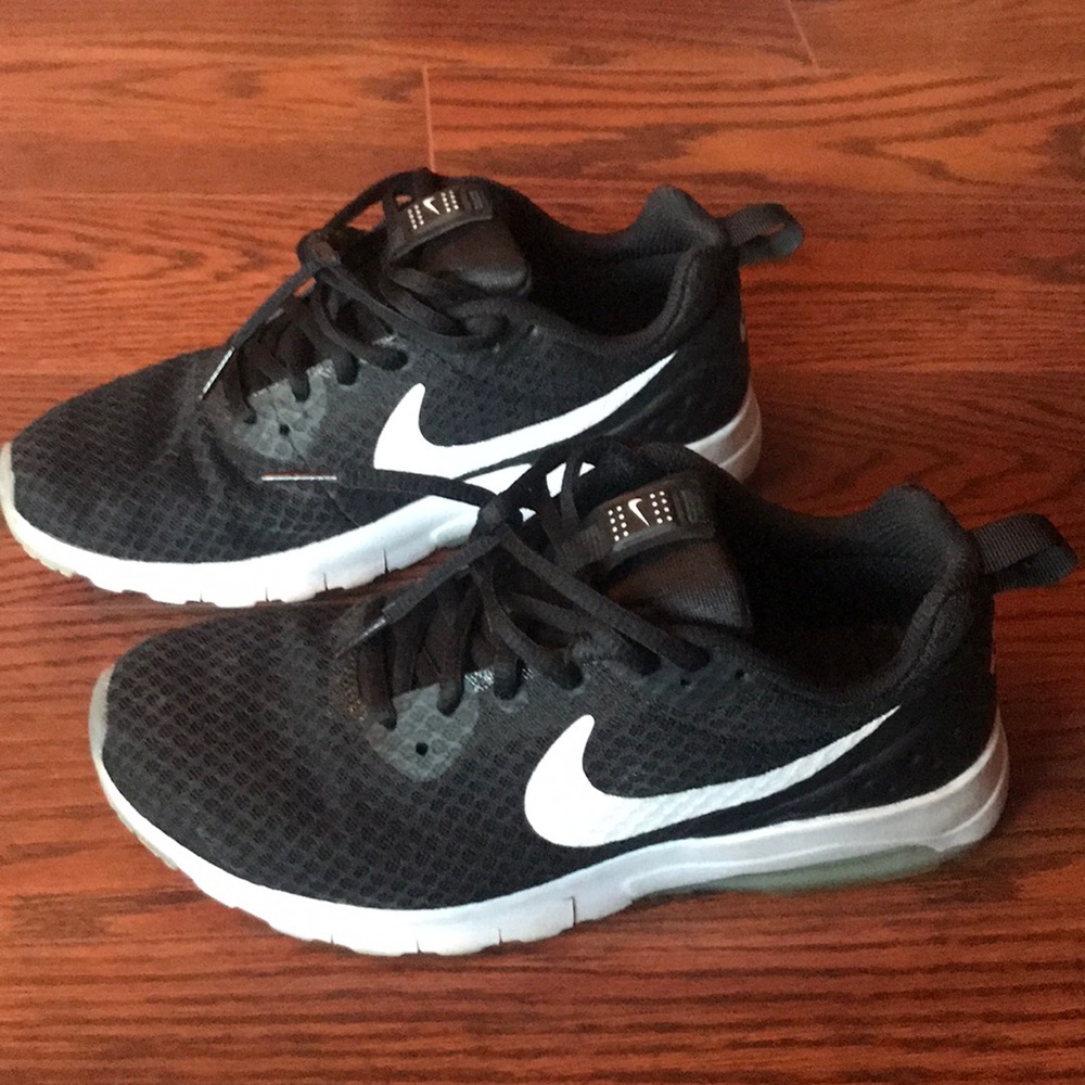 Nike Air 7.5